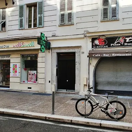 Central Close To Beaches And Shops, Up Till 6 Pers Nice Exterior photo