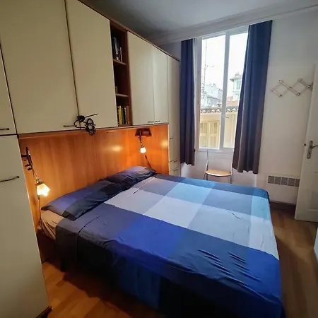 Central Close To Beaches And Shops, Up Till 6 Pers Nice Exterior photo